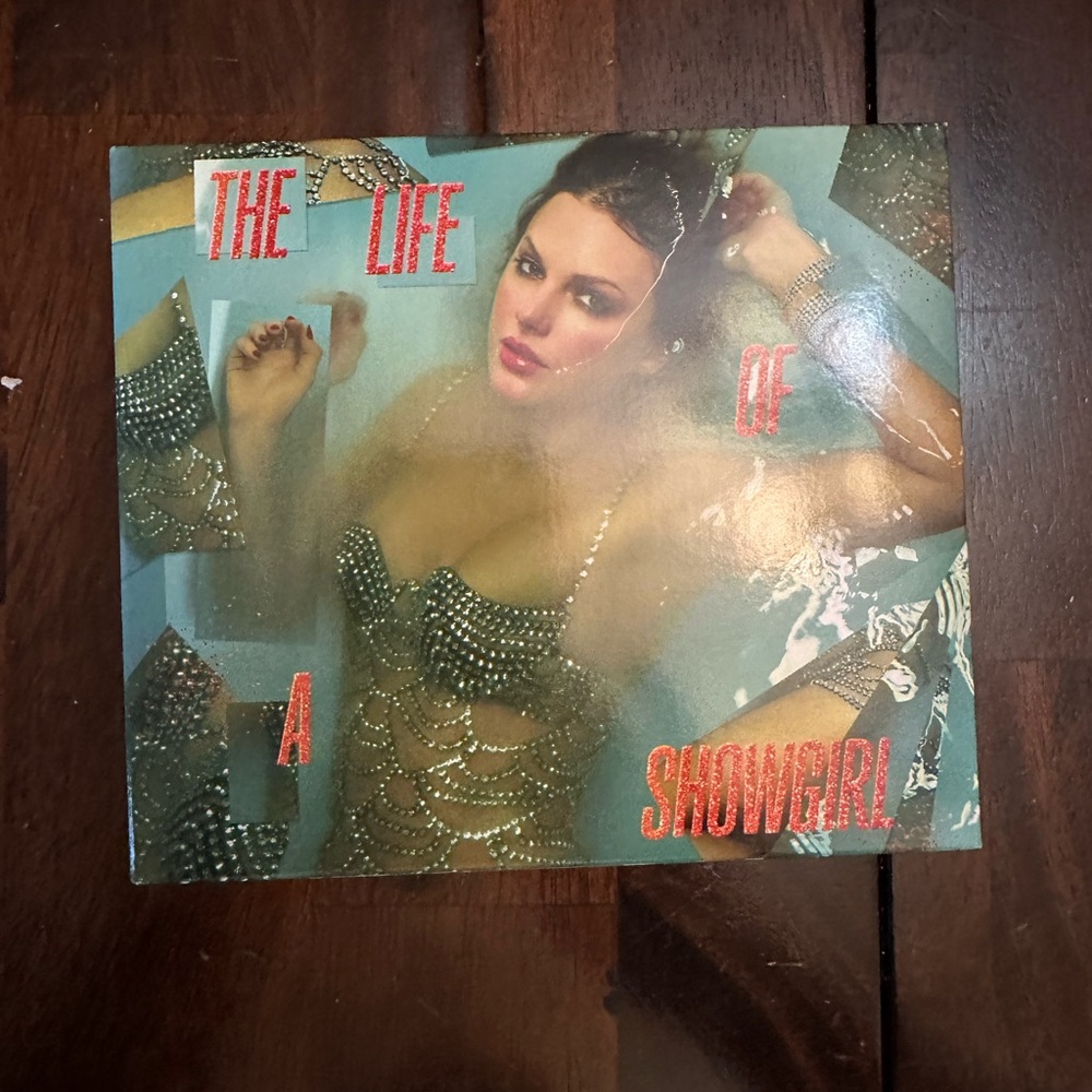 Taylor Swift: Life of a Showgirl Deluxe Sweat and Vanilla Perfume set